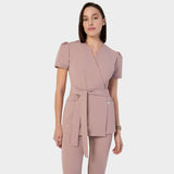 Halat scurt medical cu legătură AMELIA - DUSTY PINK